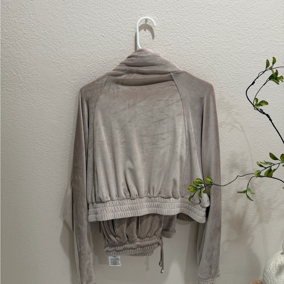 Guess Women's velour tracksuit - Picture 5 of 7